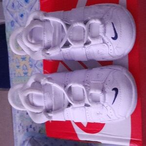 NIKE AIR MORE UPTEMPO  (TD) SIZE 4C